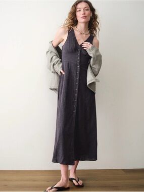 Faherty - new with tags! Camila Maxi Dress, size large, dark blue